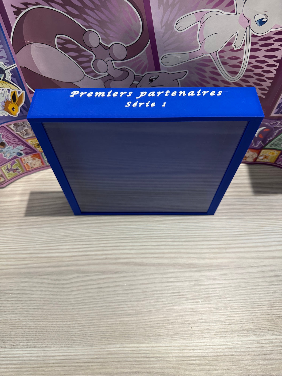 BLEU Boîte de protection — Coffret Pokémon Premiers Partenaires Séries 1, 2 & 3