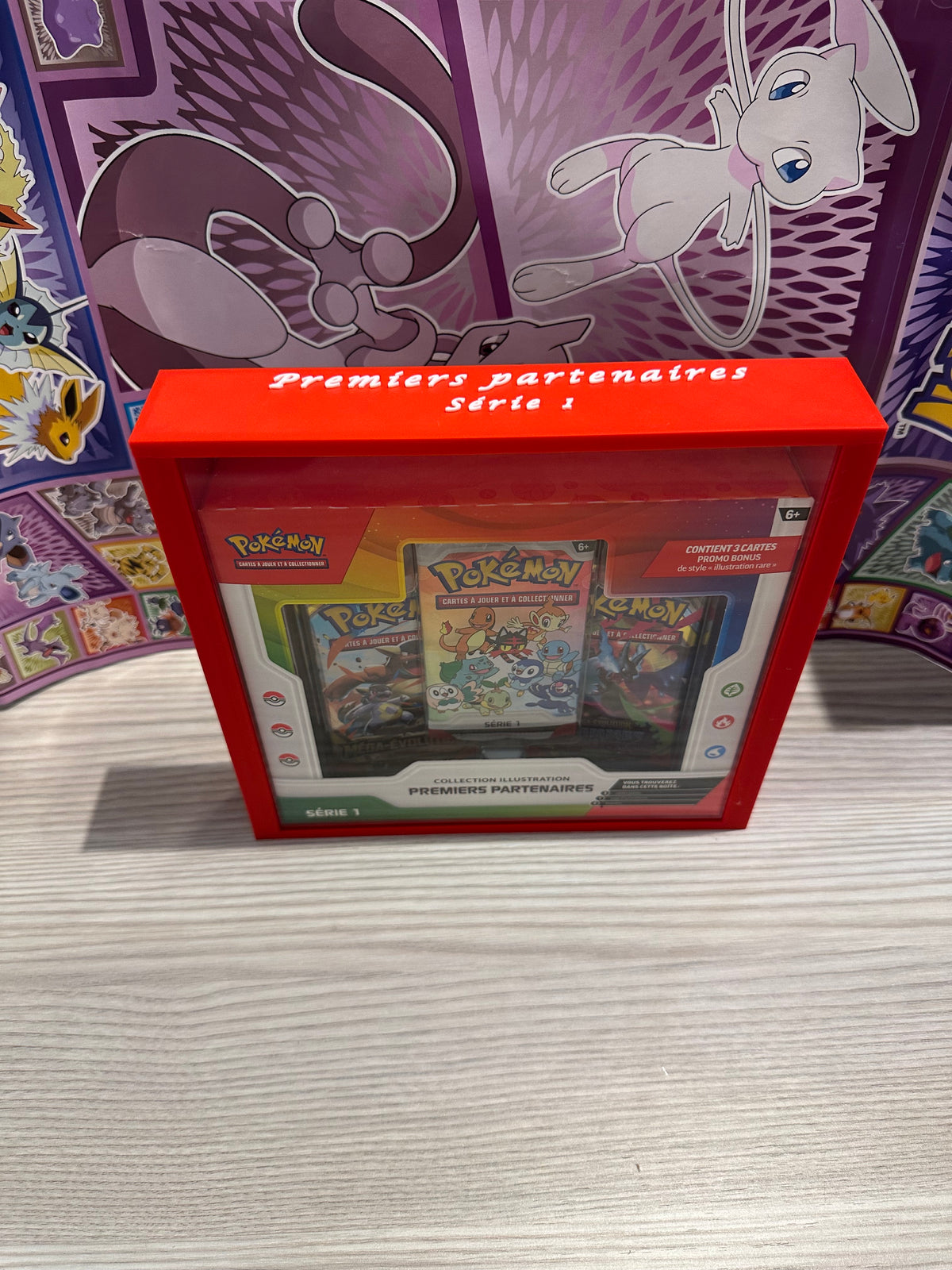 100 % Personnalisable - Protection Coffret Premiers Partenaires / Pikachu 30 ans Pokémon Day