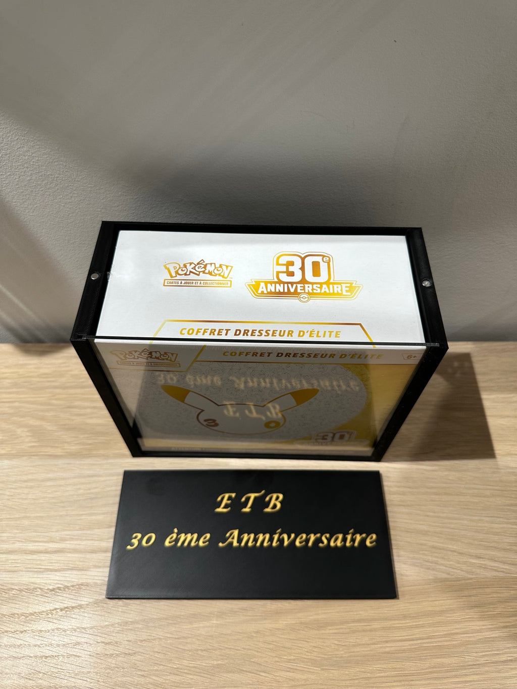 Protection ETB 30 ans - ÉDITION LIMITÉE - Coffret Dresseur d'Élite Pokémon (Noir & Or)