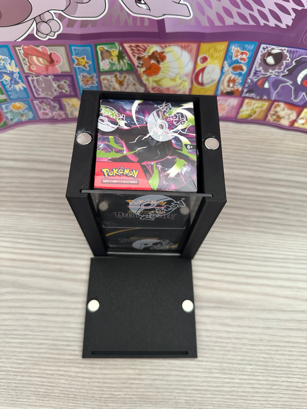 100 % PERSONNALISABLE – Protection Demi-Display Pokémon