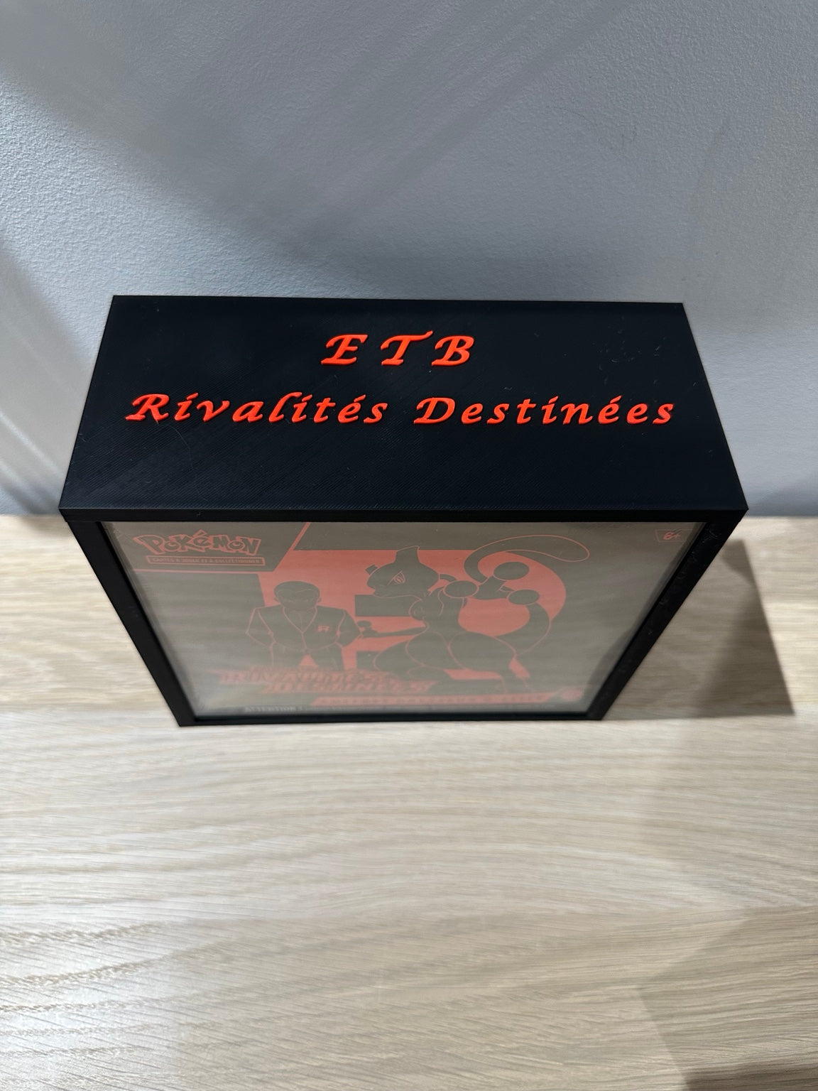Protection ETB Rivalités Destinées EV10 - Coffret Dresseur d'Élite Pokémon (Noir & Rouge)